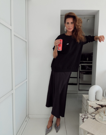SWEATSHIRT+SILKSKIRT